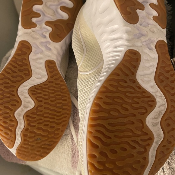 Men’s Nike Renew size 10.5 - Picture 6 of 6